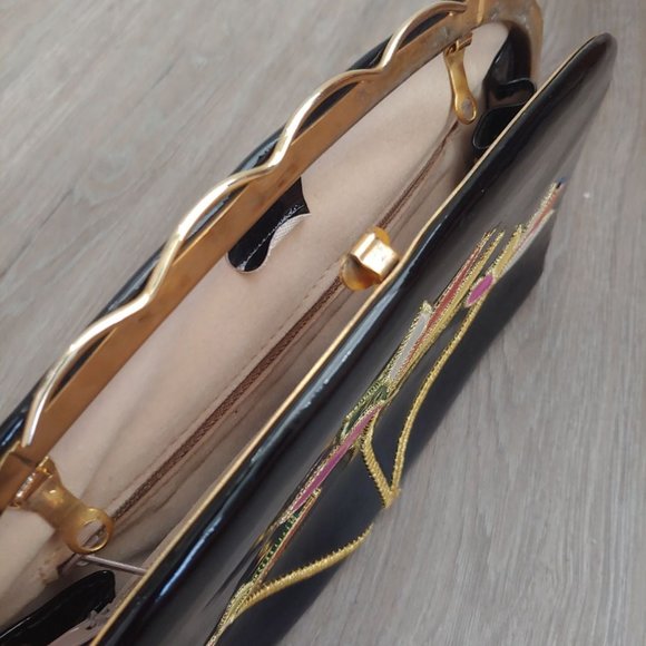 ♥️SOLD♥️Vintage Patent Leather Stitched Floral C - Picture 4 of 5